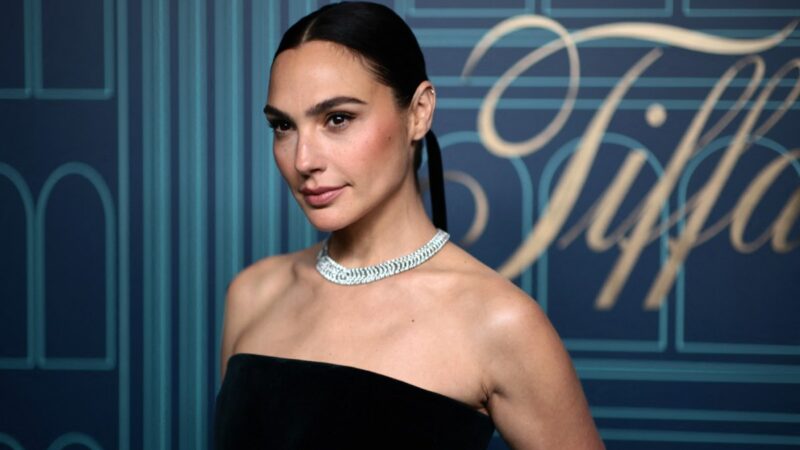 Gal Gadot Presume Cuerpazo Con Vestido Transparente UnoTV