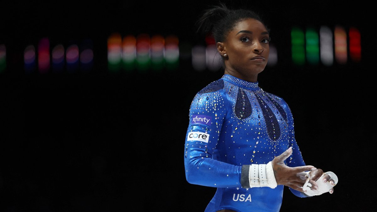 Simone Biles hace historia gana su 21 título mundial video