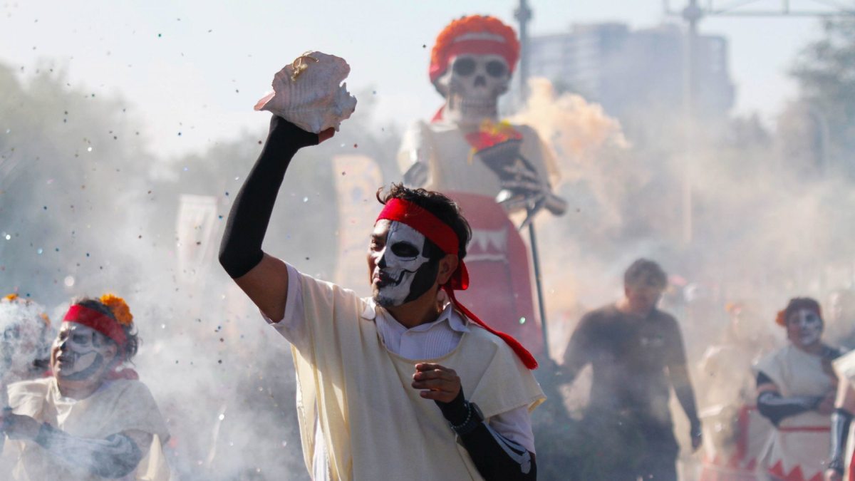 Asisten Un Mill N Mil Personas Al Desfile De D A De Muertos