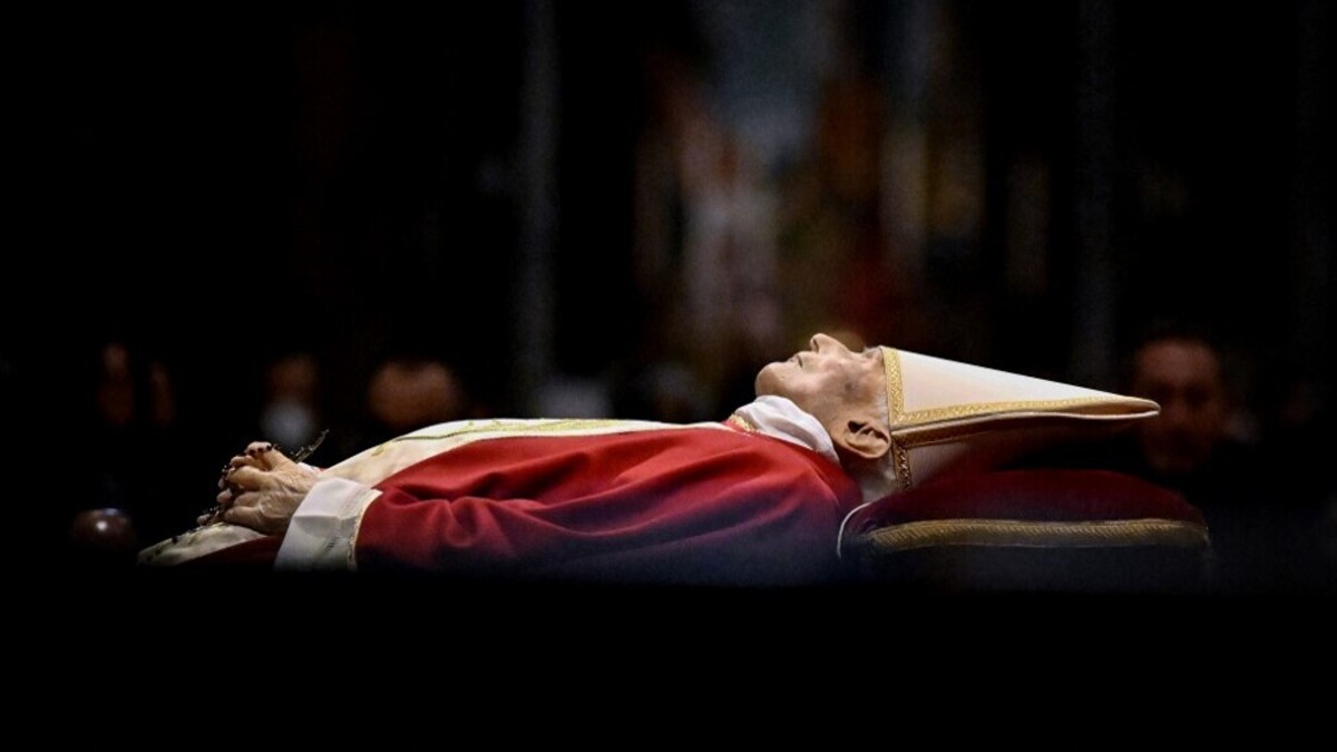 ¿Qué pasará en El Vaticano tras la muerte del Papa emérito Benedicto XVI?