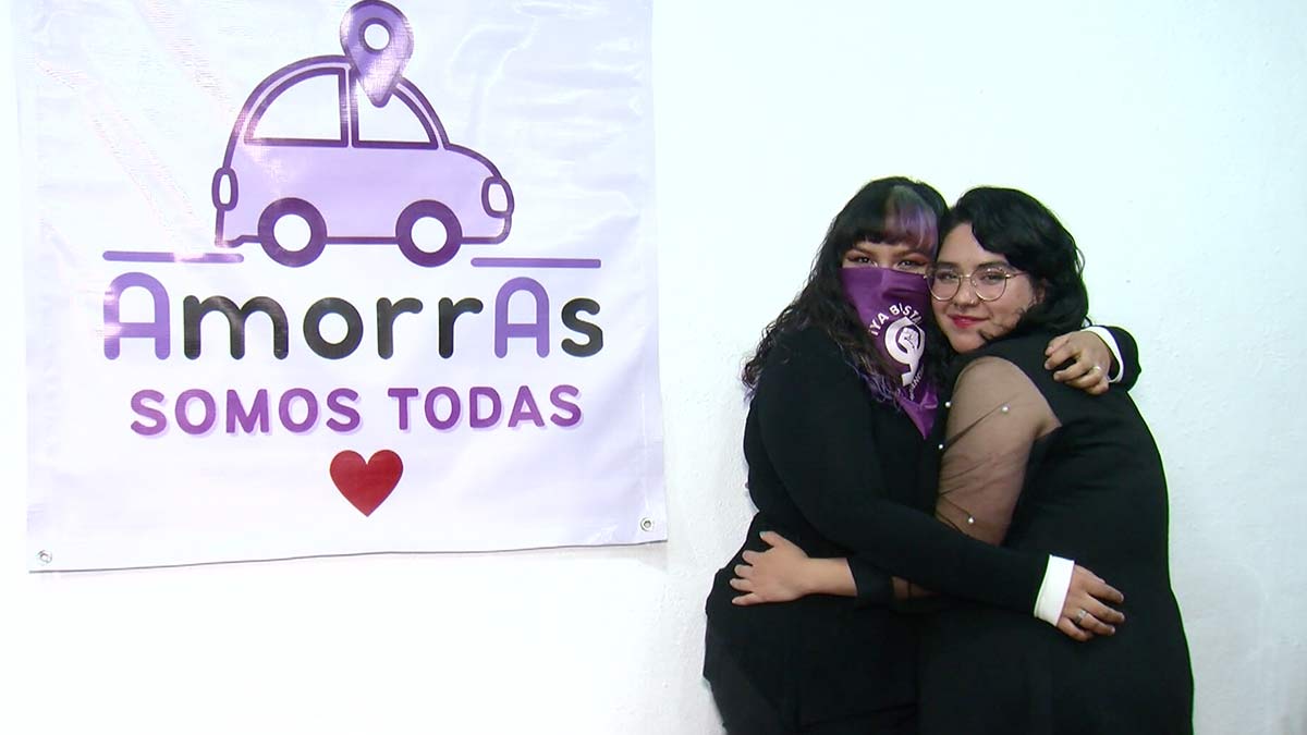 Conoce “AmorrAs taxi”: una colectiva que busca que mujeres viajen seguras en el Valle de México