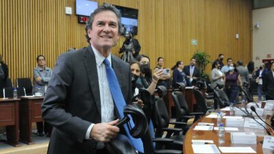 Edmundo Jacobo deja la secretaria ejecutiva del INE