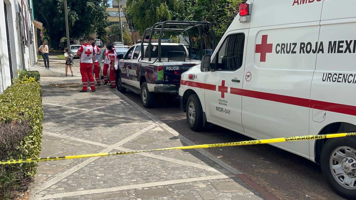 Hombres disfrazados de enfermeros asesinan a mujer en Hospital General de Tijuana