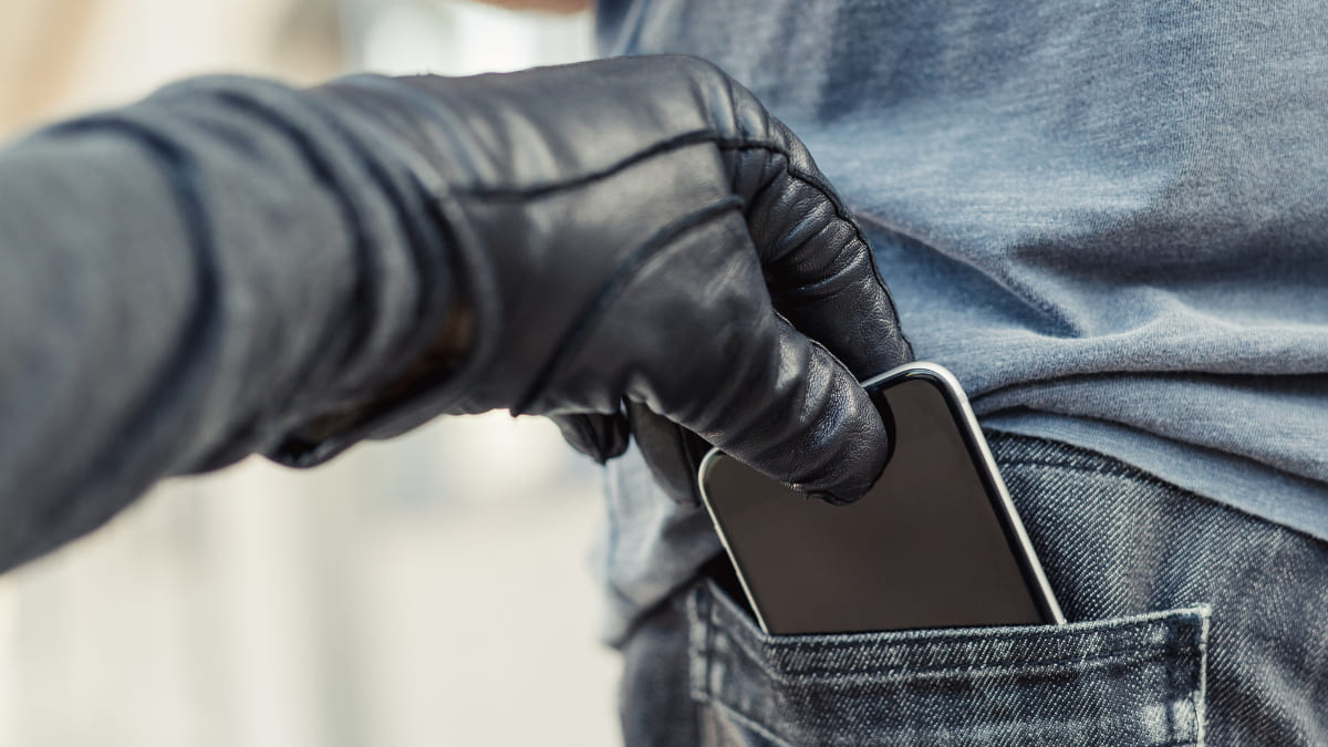 Protege tus datos financieros: ¿Qué hacer si te roban el celular?