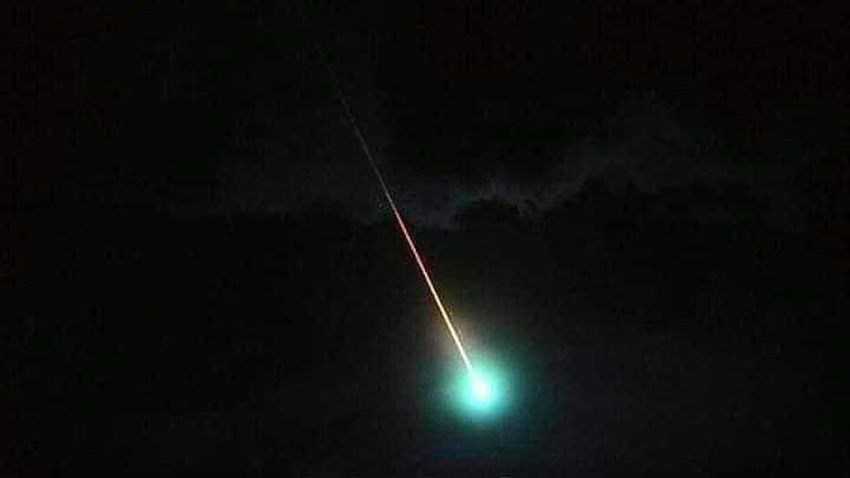 ¿Fue un meteorito? Difunden imágenes de bola de luz cruzando el cielo de España y Portugal