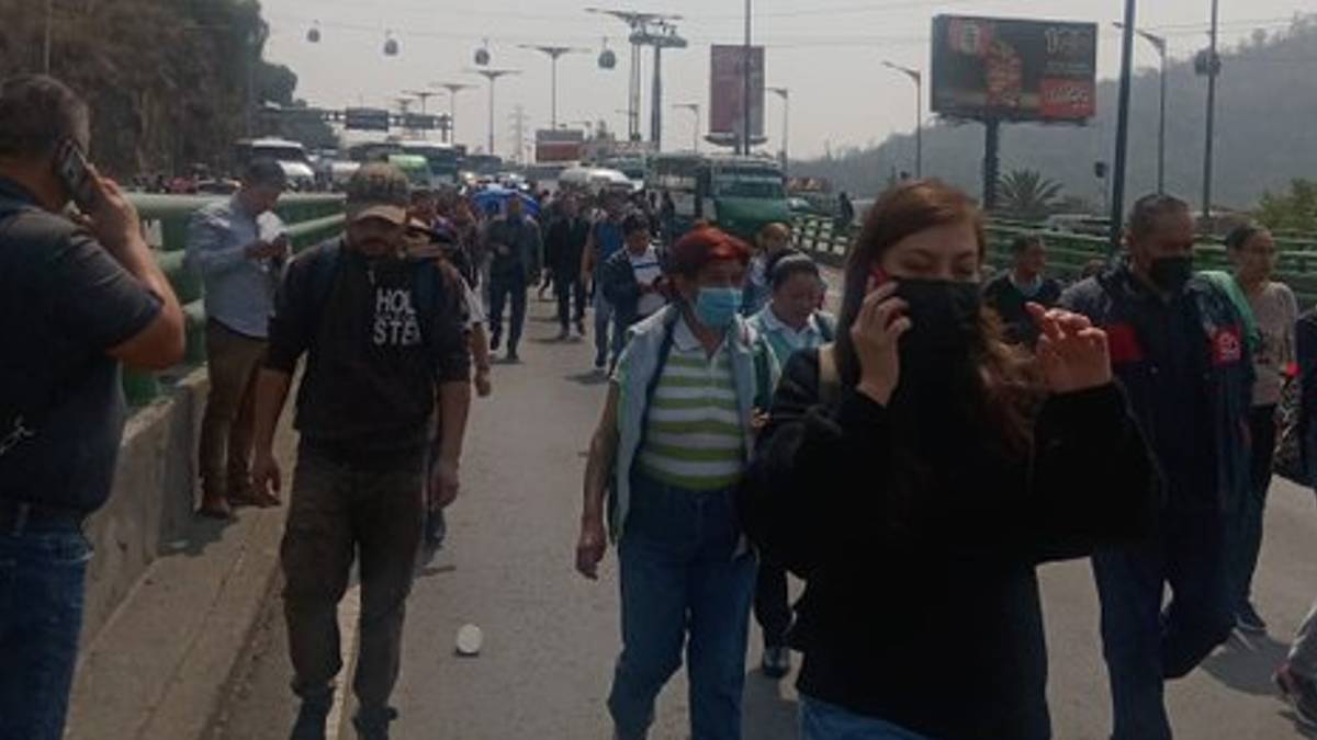 Manifestantes liberan la México-Pachuca, a la altura de Indios Verdes