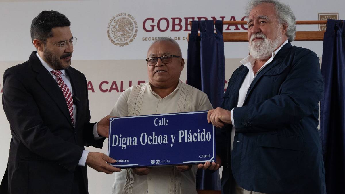 Inauguran calle Digna Ochoa, Fiscalía de la CDMX reabre investigación