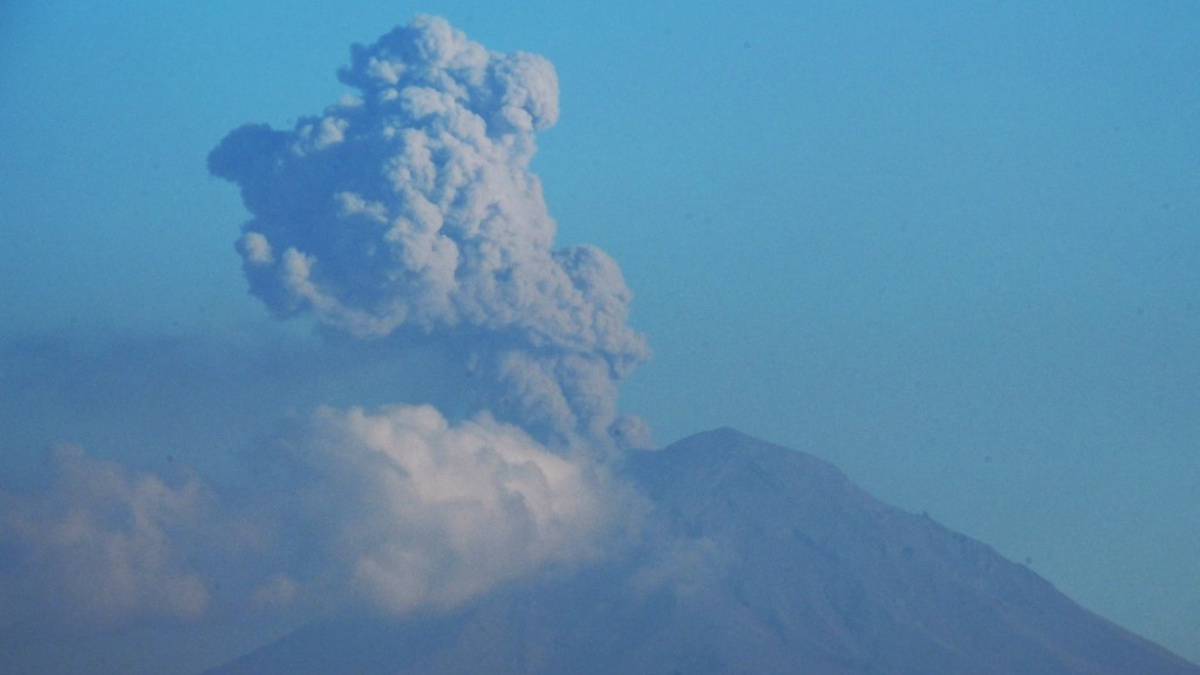 ¿La ceniza volcánica puede ser dañina para el cuerpo? Secretaría de Salud emite recomendaciones
