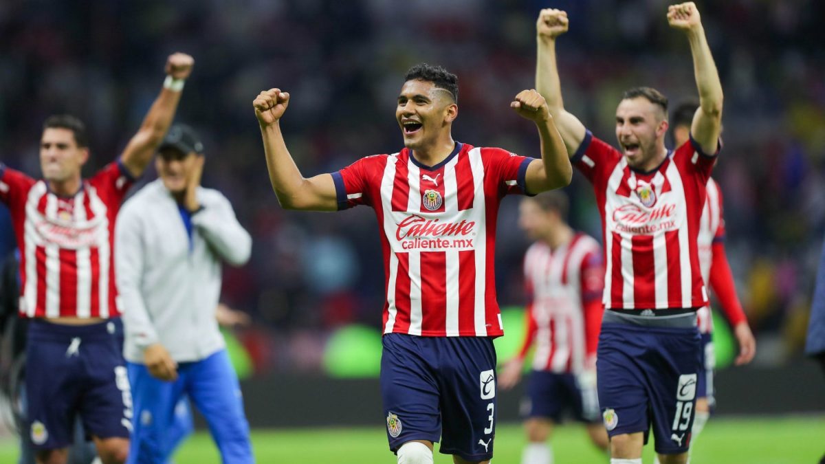 Chivas remonta y derrota a domicilio al América 3-1; jugará la final contra Tigres