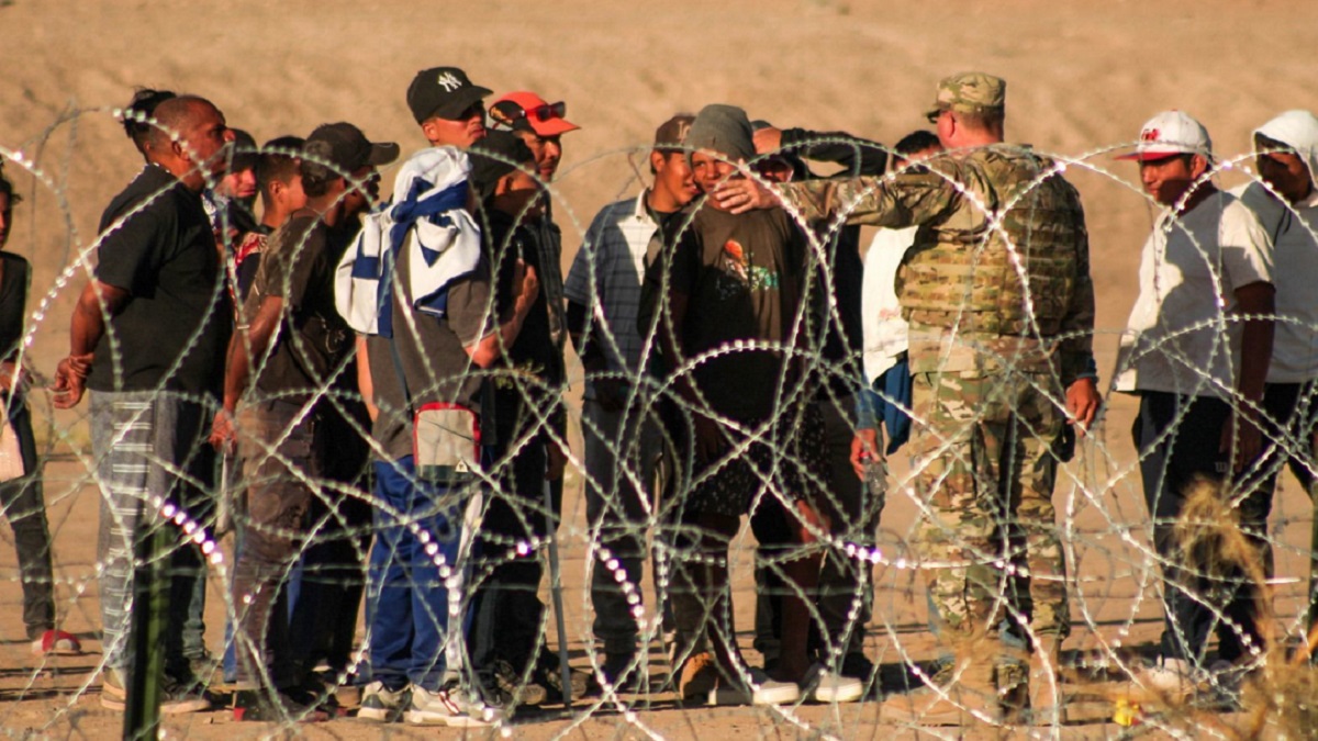 Deportan a migrantes mediante Título 8 en Ciudad Juárez