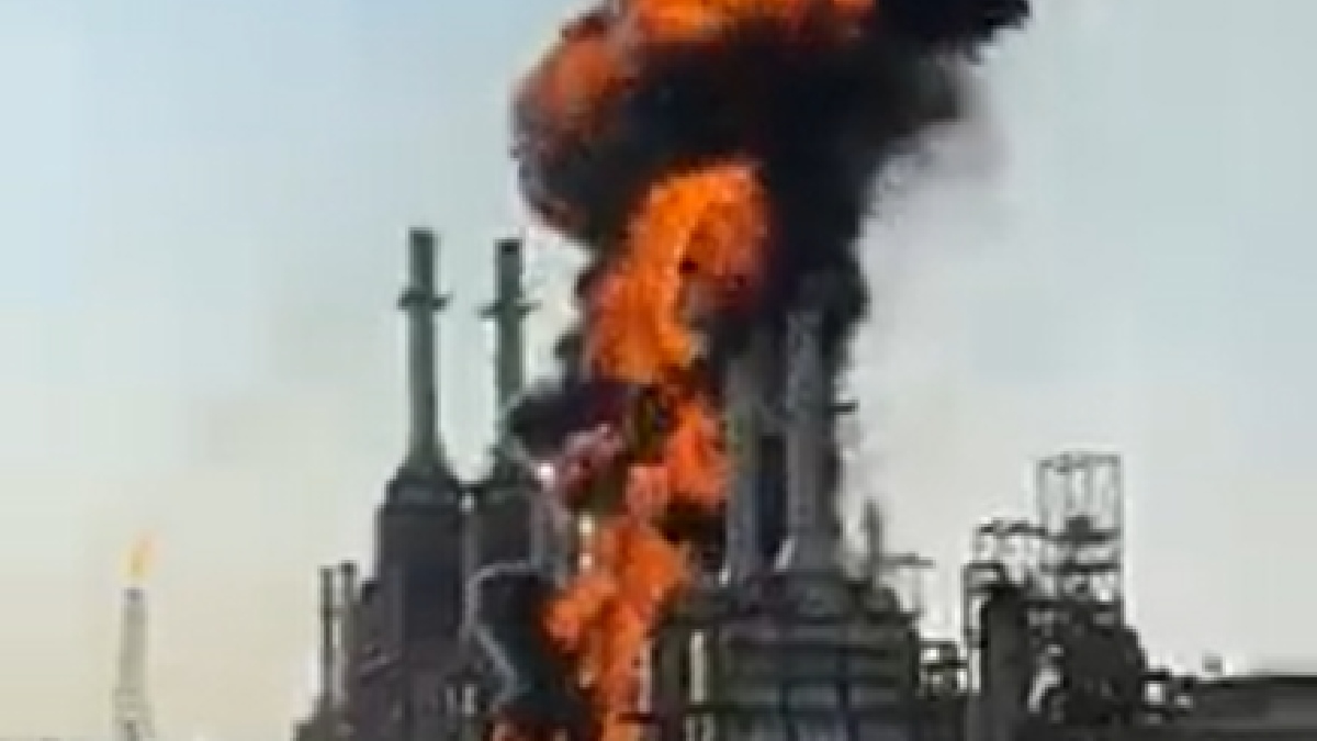 Reportan explosión en refinería de Pemex en Salina Cruz, Oaxaca