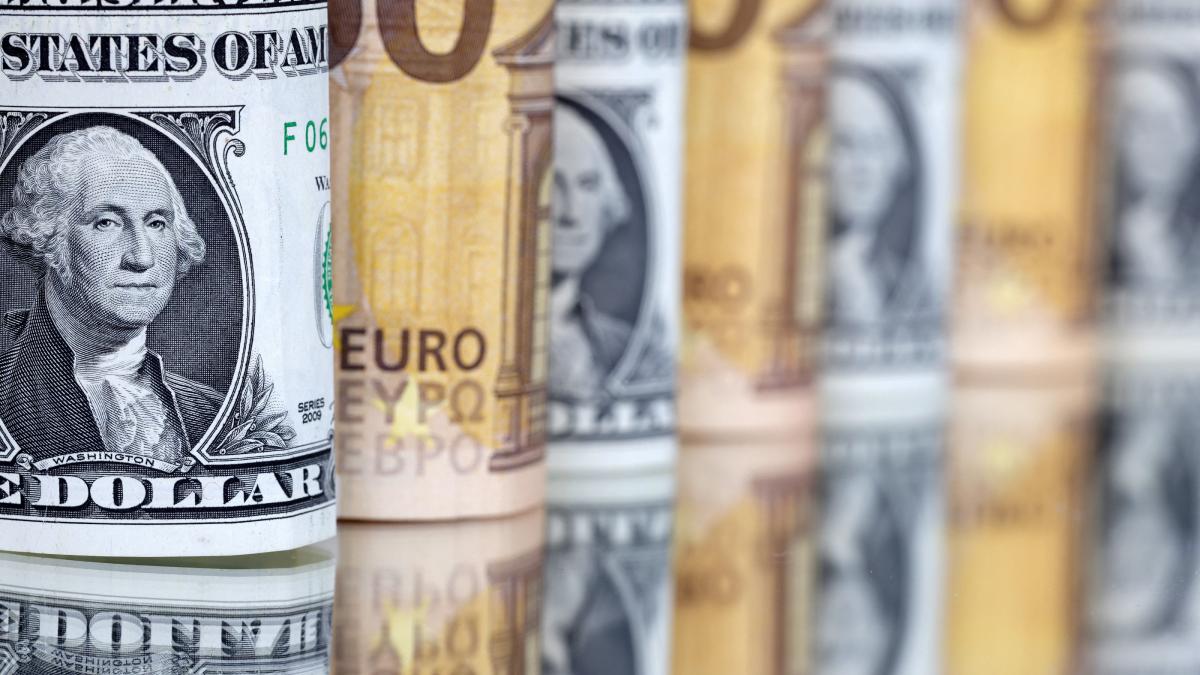 El precio del dólar hoy 2 de agosto de 2023 se cotiza en 16.85 pesos