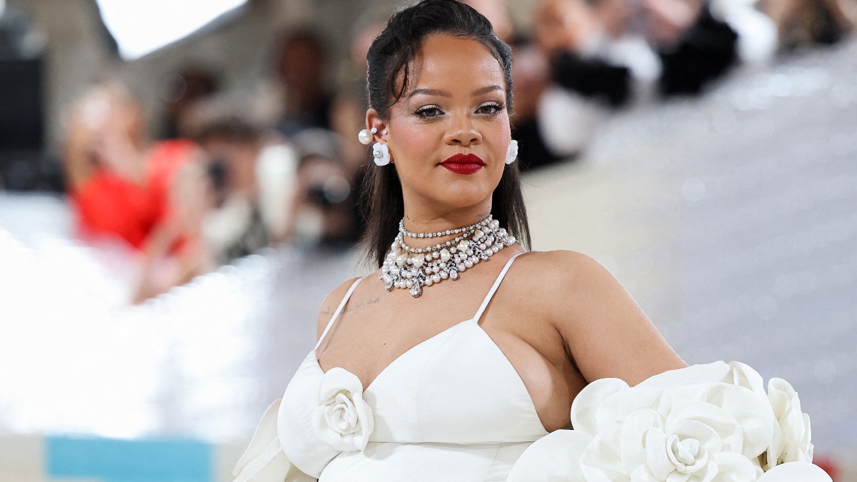 Rihanna comparte fotos íntimas de su primer embarazo en Instagram