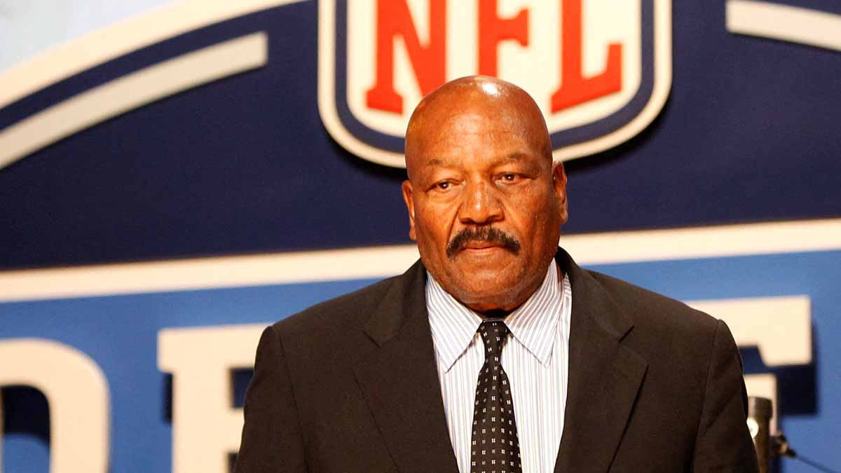 Murió Jim Brown, una de las grandes leyendas de la NFL