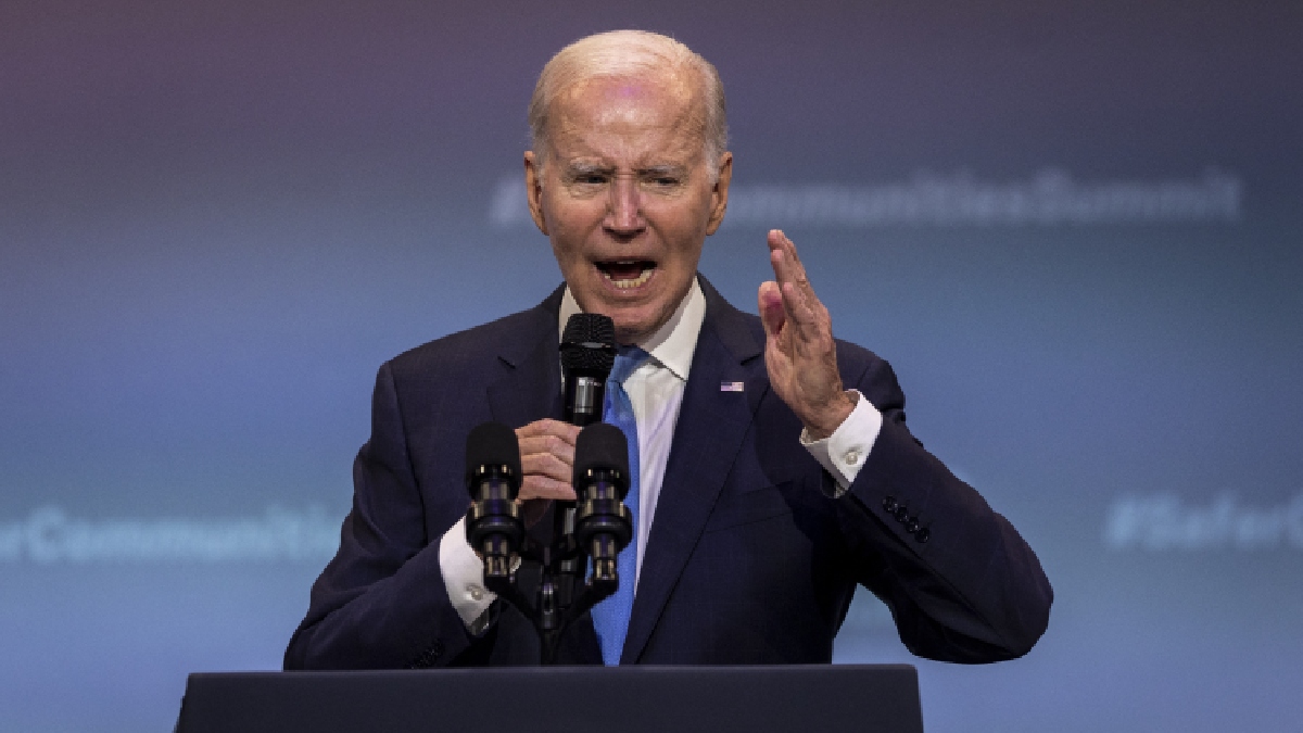 Joe Biden reconoce que EU envía armas de fuego “peligrosas” a México