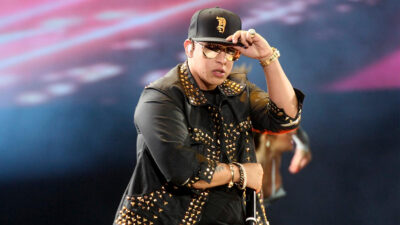 Daddy Yankee compra mansión para zapatos