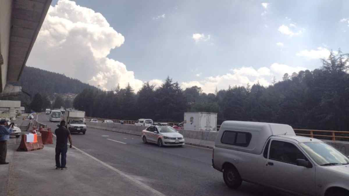 Tras horas de caos, levantan bloqueo en la autopista México-Toluca