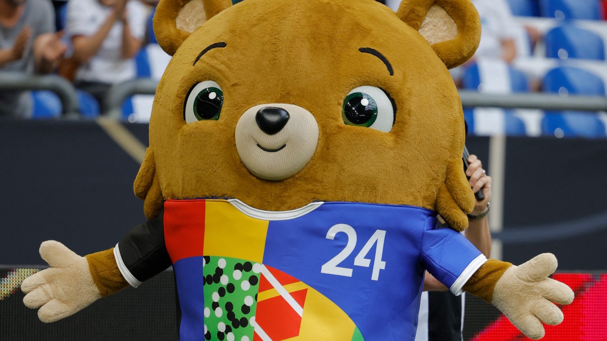 Presentan la mascota oficial para la Eurocopa 2024, será un tierno oso