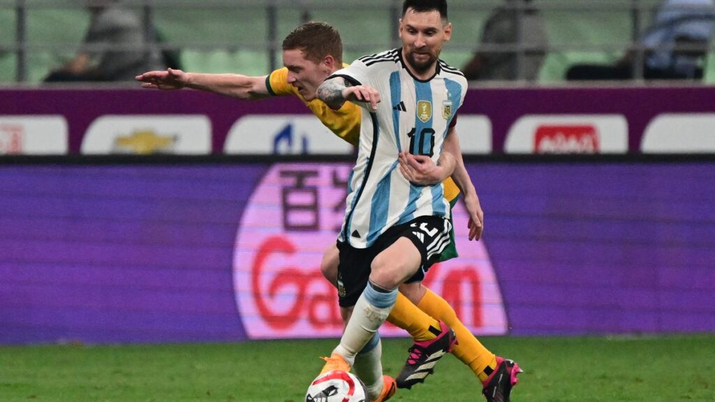 Argentina vence a Australia, Lionel Messi