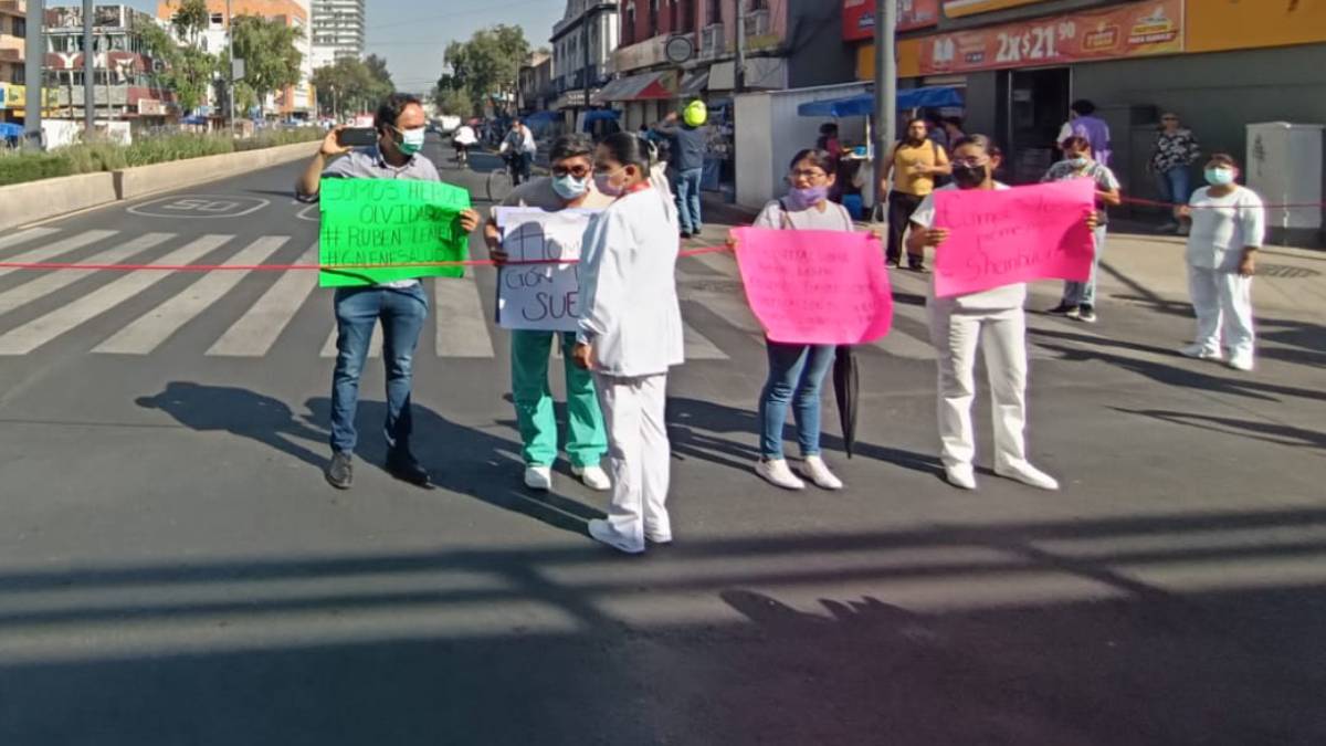 Personal de salud retira bloqueo en la México-Cuernavaca, pero siguen protestas en varios puntos de CDMX