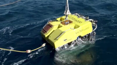 robot submarino titanic