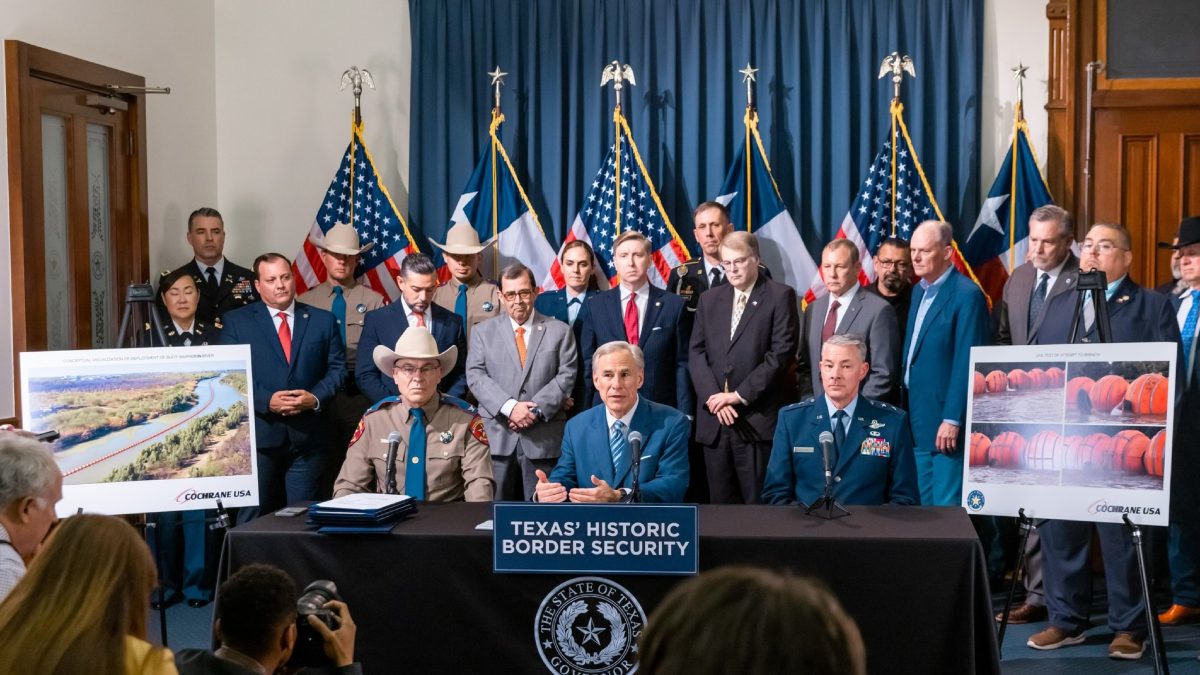 Texas declara terroristas a cárteles mexicanos; endurece medidas de seguridad en la frontera
