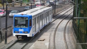 Tren Ligero inicia remodelaciones en CDMX; ve calendario de estaciones cerradas