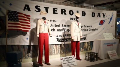 Cartel promocional de Asteroid City de Wes Anderson. Foto: AFP