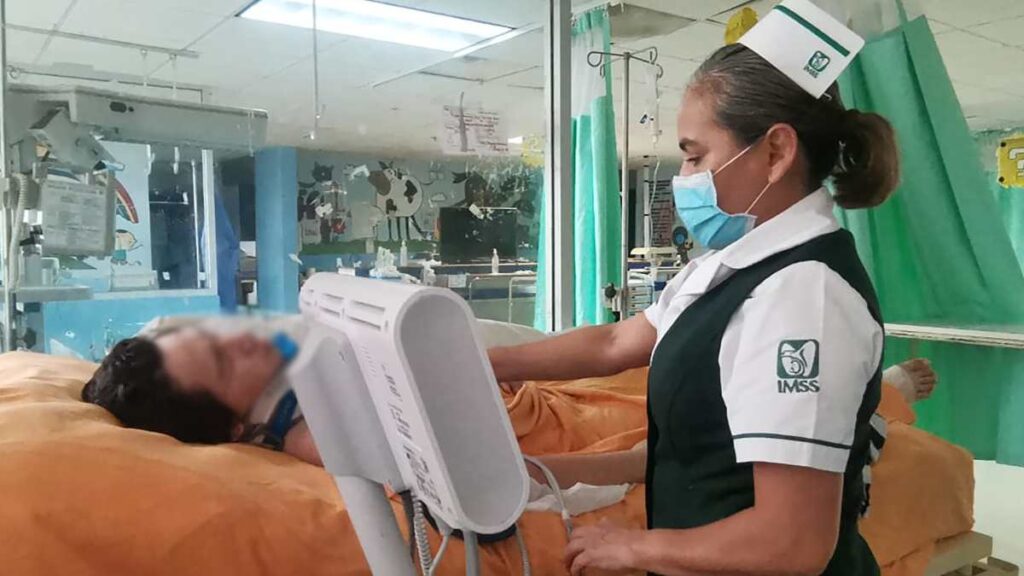 Médicos de IMSS en Ciudad Madero, Tamaulipas, salvan vida Abdalá, menor atropellado