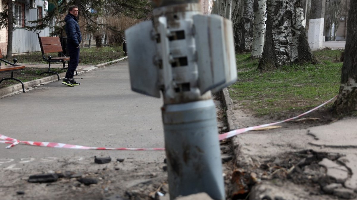 Rusia alardea de sus bombas racimo; amenaza con utilizarlas