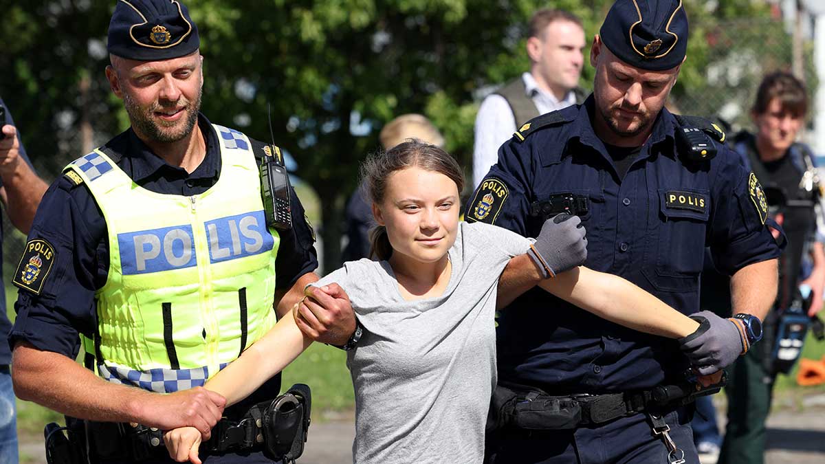 Activista sueca Greta Thunberg, condenada a una multa por desobedecer a la policía