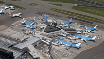 Suspenden vuelos en Ámsterdam por fuertes vientos