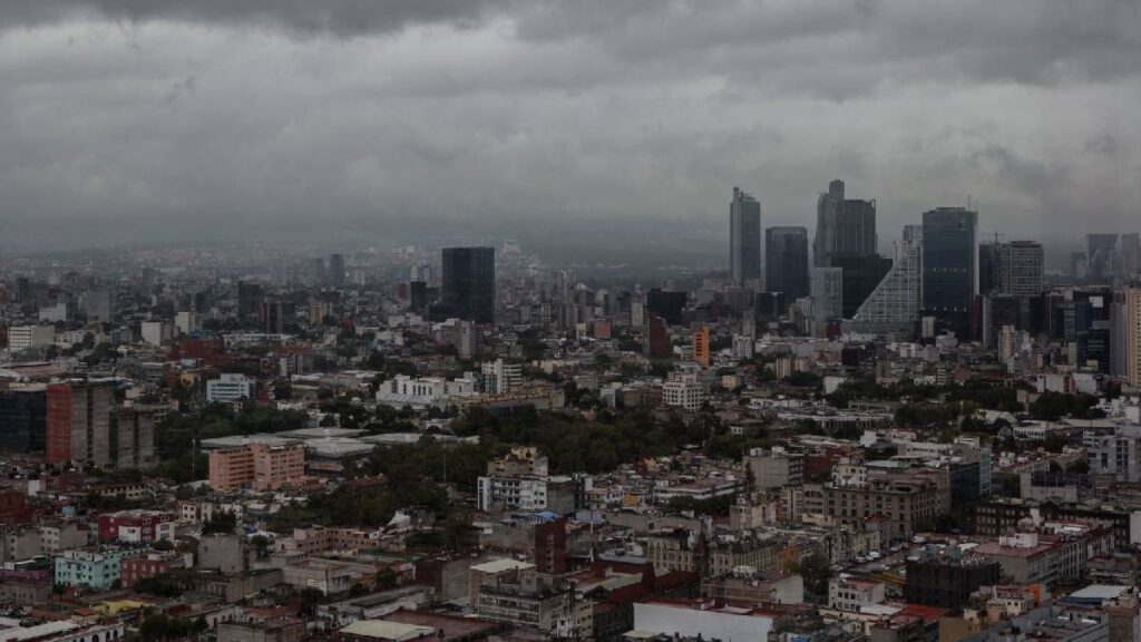 Lluvias e intervalos de chubascos en la CDMX