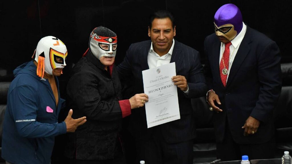 Leyendas de la Lucha Libre Mexicana reconocidas en el Senado