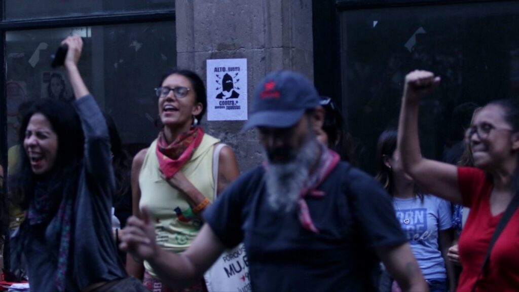 Marchas CDMX: Protesta de activistas en Eje Central Lázaro Cárdenas contra las agresiones a comunidades base del EZLN