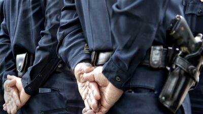 policias-de-jiutepec-morelos-someten-a-golpes-a-una-mujer-video