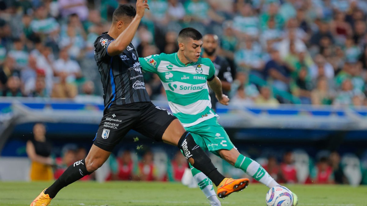Querétaro suma sus primeros tres puntos tras vencer 2-0 a Santos Laguna