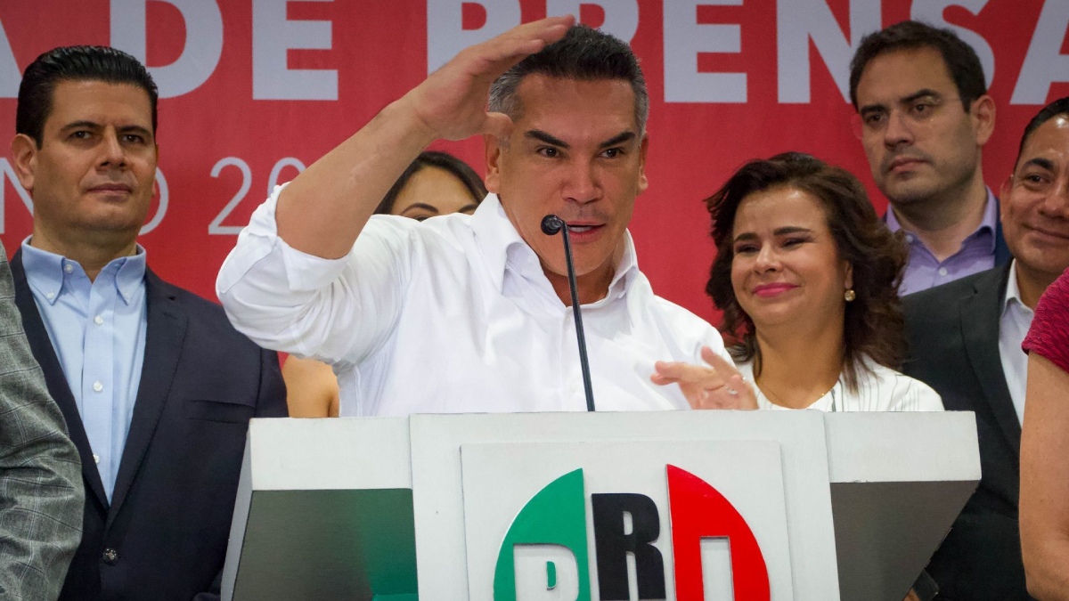 PRI cerrará filas con quien encabece simpatías y genere unidad en el Frente: Alito Moreno