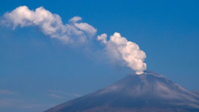captan-explosion-del-volcan-popocatepetl-en-video-ya-no-son-ovnis