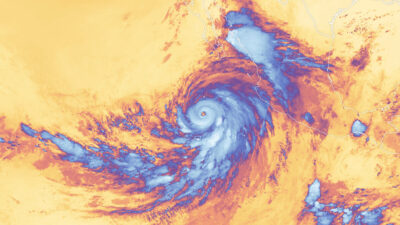La NASA comparte impactantes imágenes satelitales del ciclón Hilary
