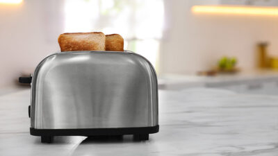 Cómo limpiar tu tostador de pan por dentro y por fuera
