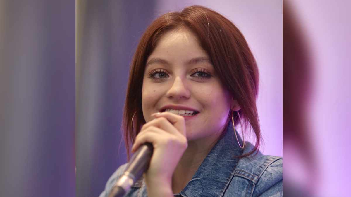 Karol Sevilla es captada vendiendo tacos en la calle - UnoTV