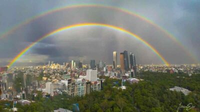 Impresionante fotografía del doble arcoíris en CDMX
