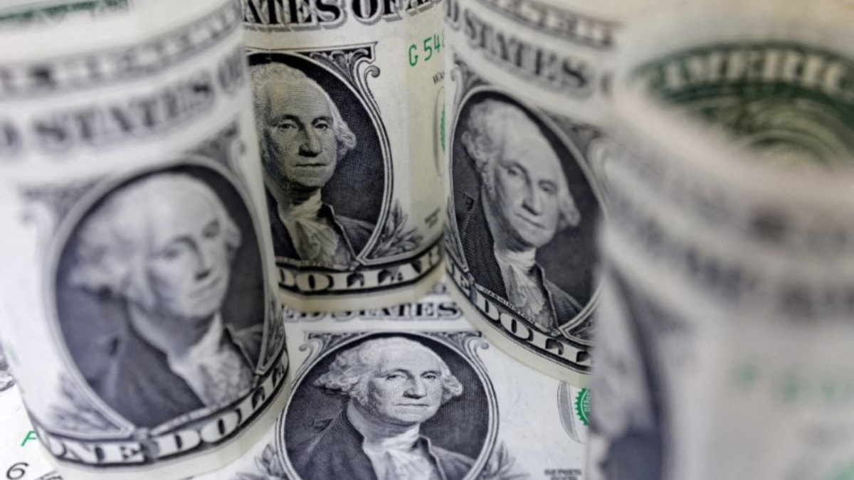 El precio del dólar hoy 25 de agosto de 2023 se cotiza en 16.80 pesos; se mantiene igual que ayer