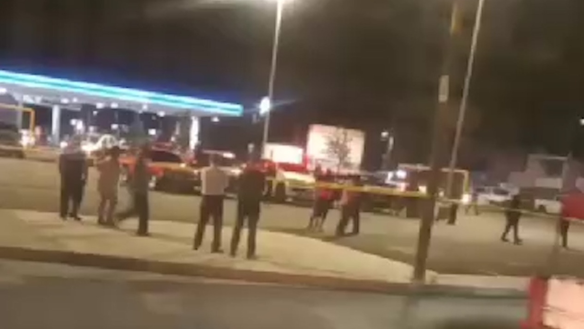 Comando mata a 3 hombres en estacionamiento de tienda de autoservicio en Calera, Zacatecas