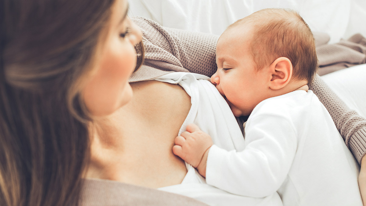Calostro, ¿qué es y por qué es tan importante para los bebés?