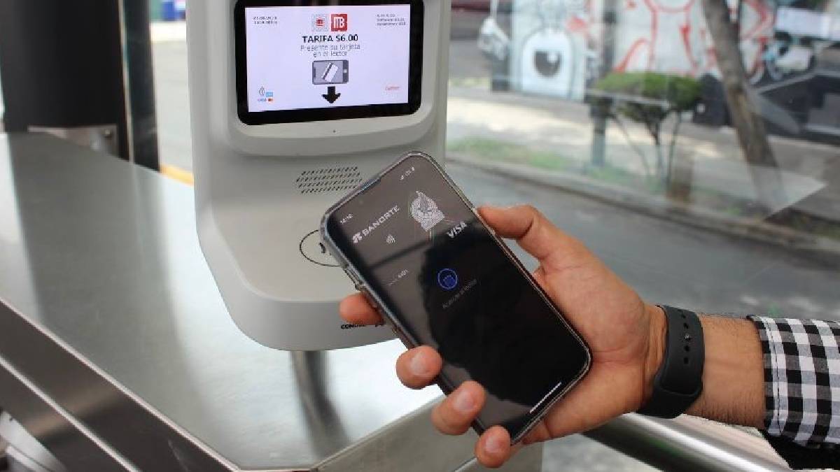 ¡Qué moderno! Ya puedes pagar con tu celular en la Línea 6 del Metrobús; conoce nuevas formas de pago
