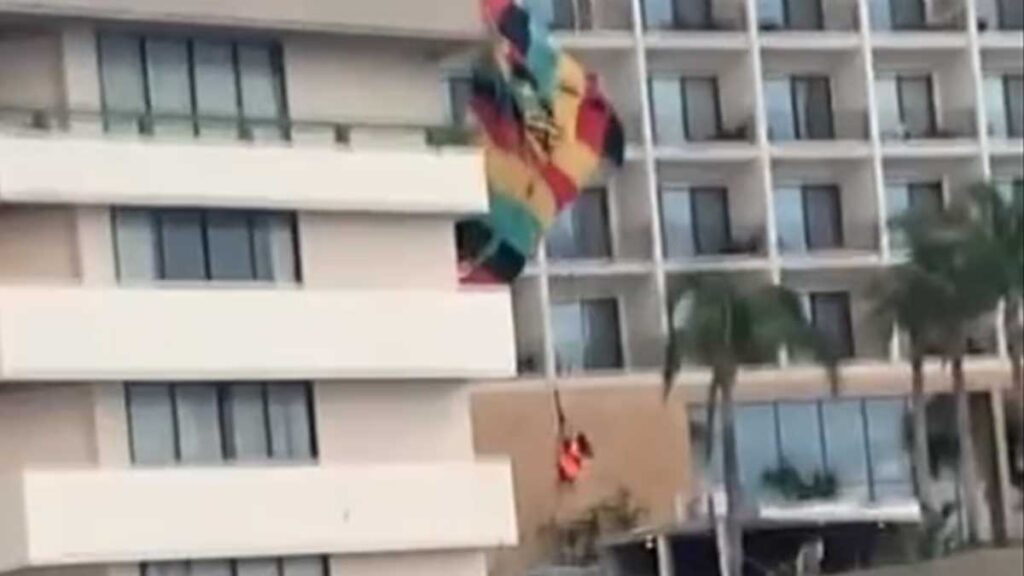 Parachute Mazatlán