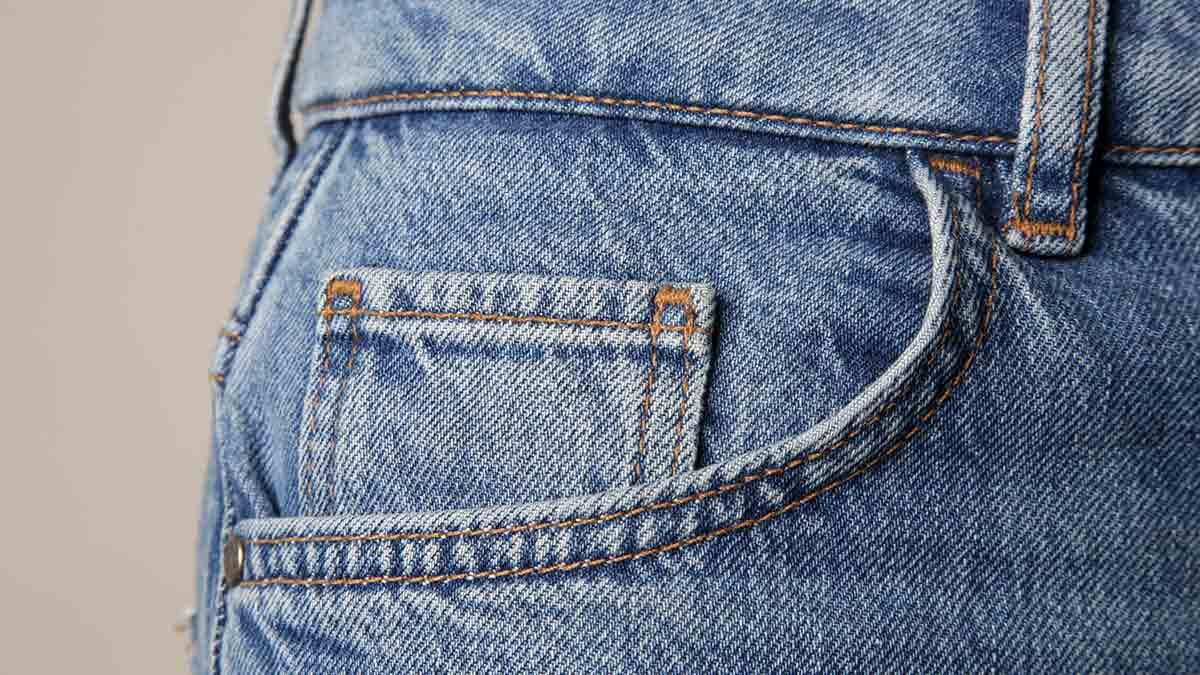 ¿Para qué sirve el pequeño bolsillo de los jeans?