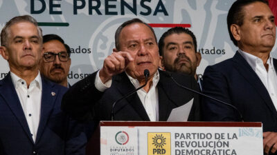 PRD sigue firme en el Frente Amplio por México, dice Jesús Zambrano